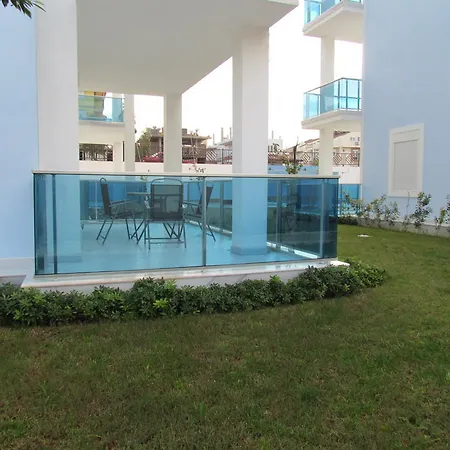 Aqua Garden Side