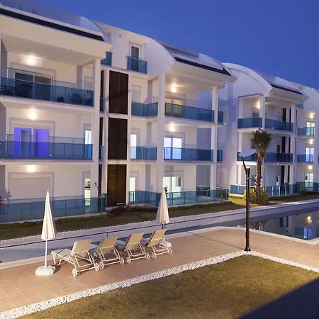 Apartment Aqua Garden Side