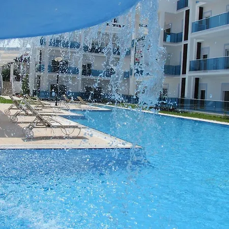 Apartment Aqua Garden Side